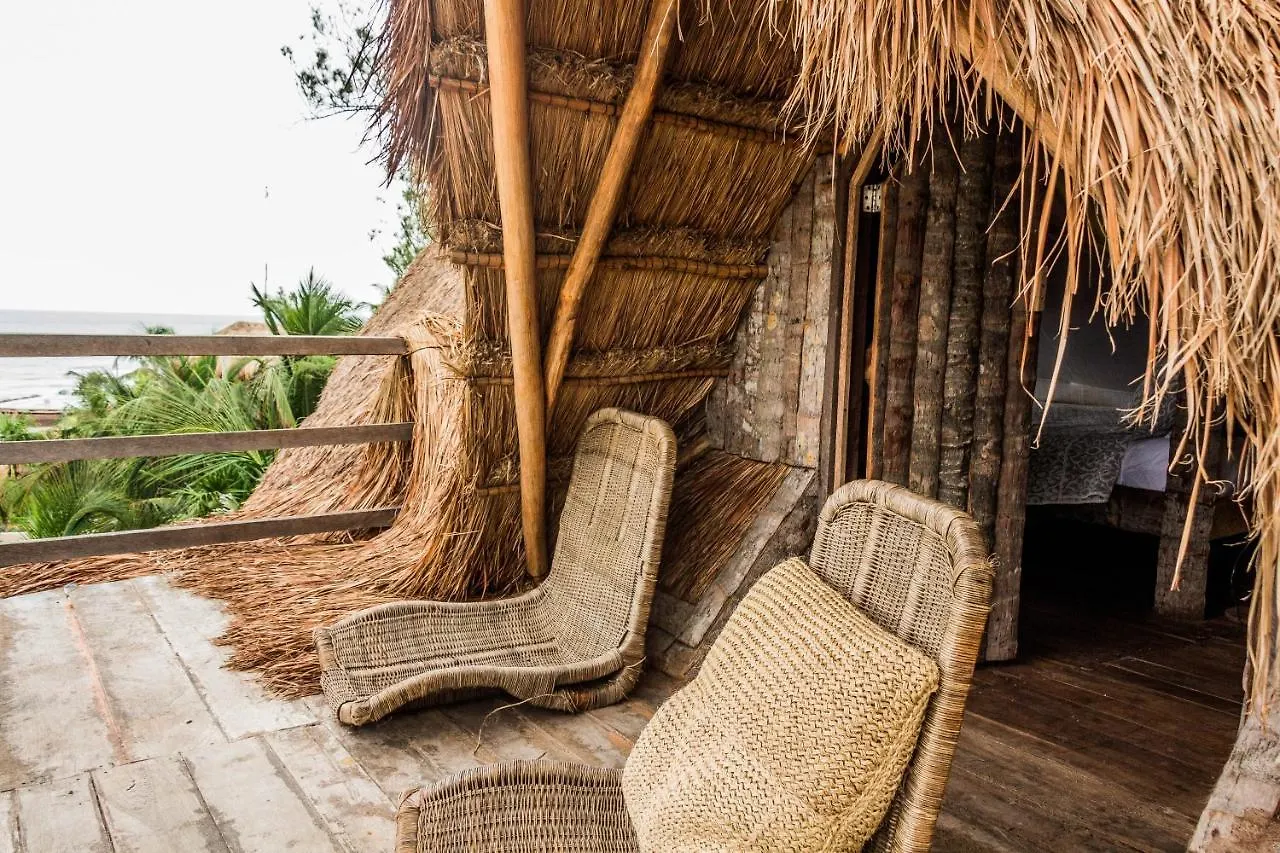 Bambu Gran Palas Hostal Party Hostel