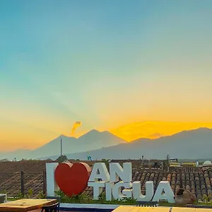 https://el-carmen-hotel.guatemalaantiguahotels.com