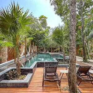 Amaka Calma Hotel Tulum